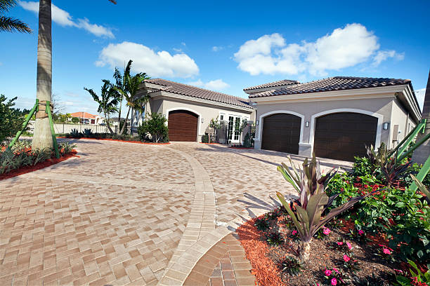 Best Affordable Driveway Paving  in Gnadenhutten, OH