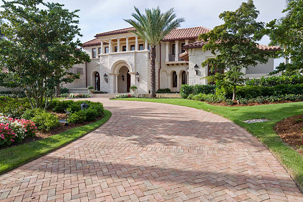 Best Driveway Pavers Near Me  in Gnadenhutten, OH